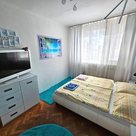 Cozy Blue Apartment Prešov Exteriör bild