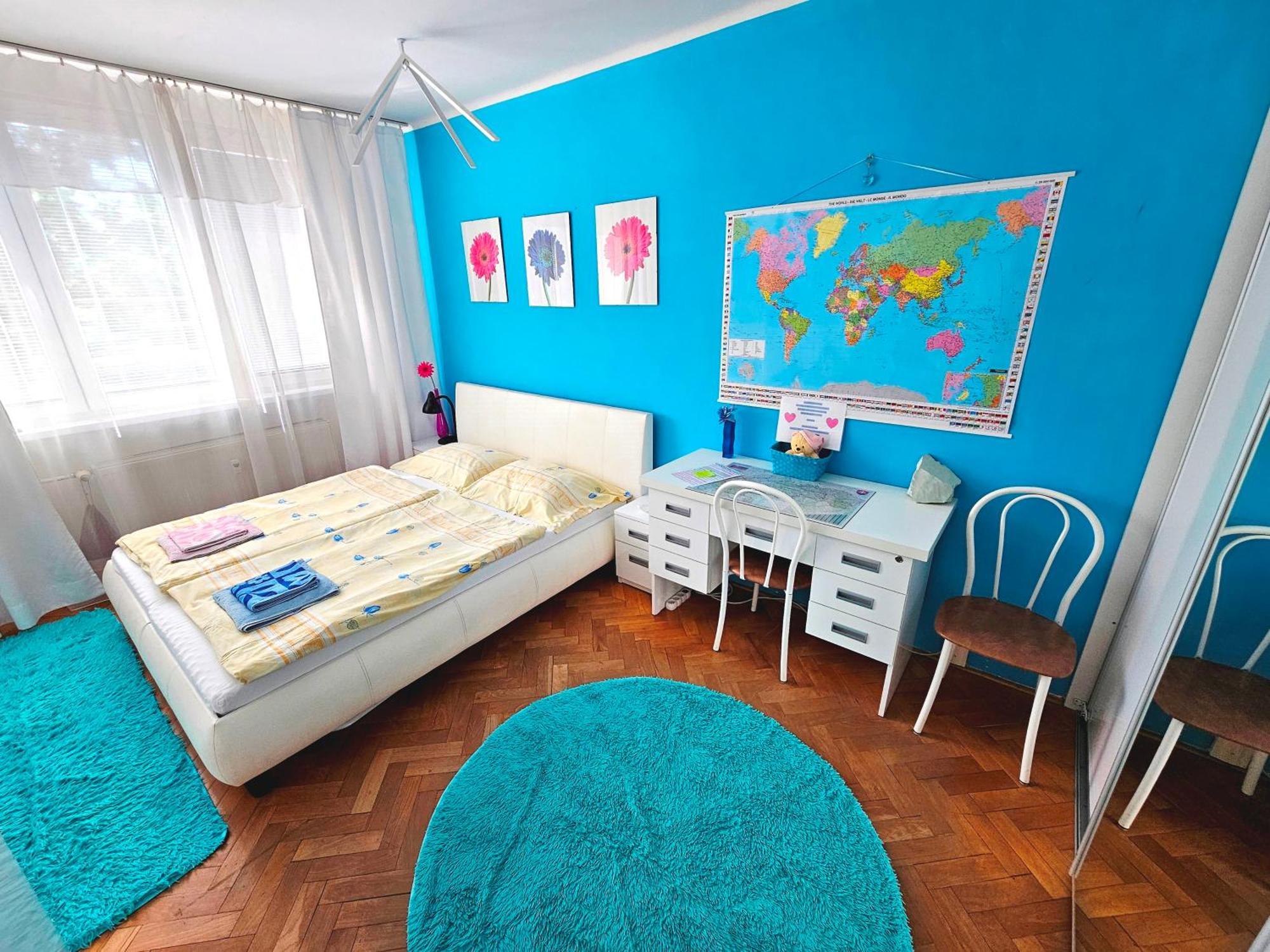 Cozy Blue Apartment Prešov Exteriör bild