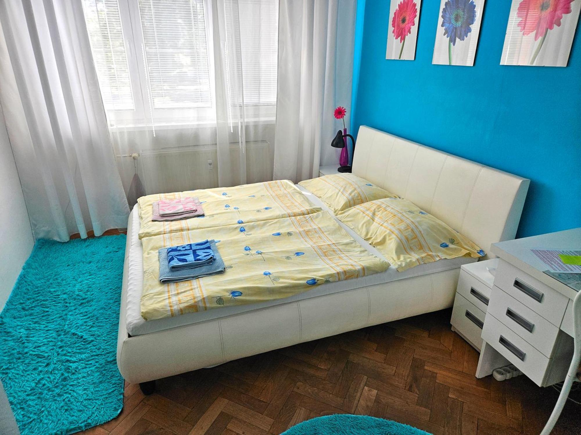 Cozy Blue Apartment Prešov Exteriör bild